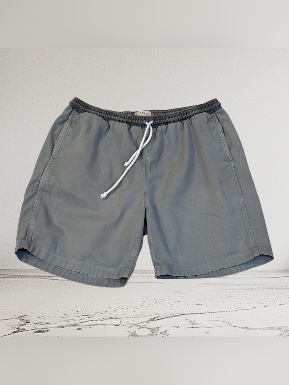 Vestige men's shorts, muted grey, elastic waistband, white drawstring Sz XXL